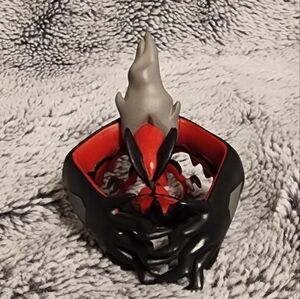 Pokémon Tomy Legendary YVELTAL action Figure